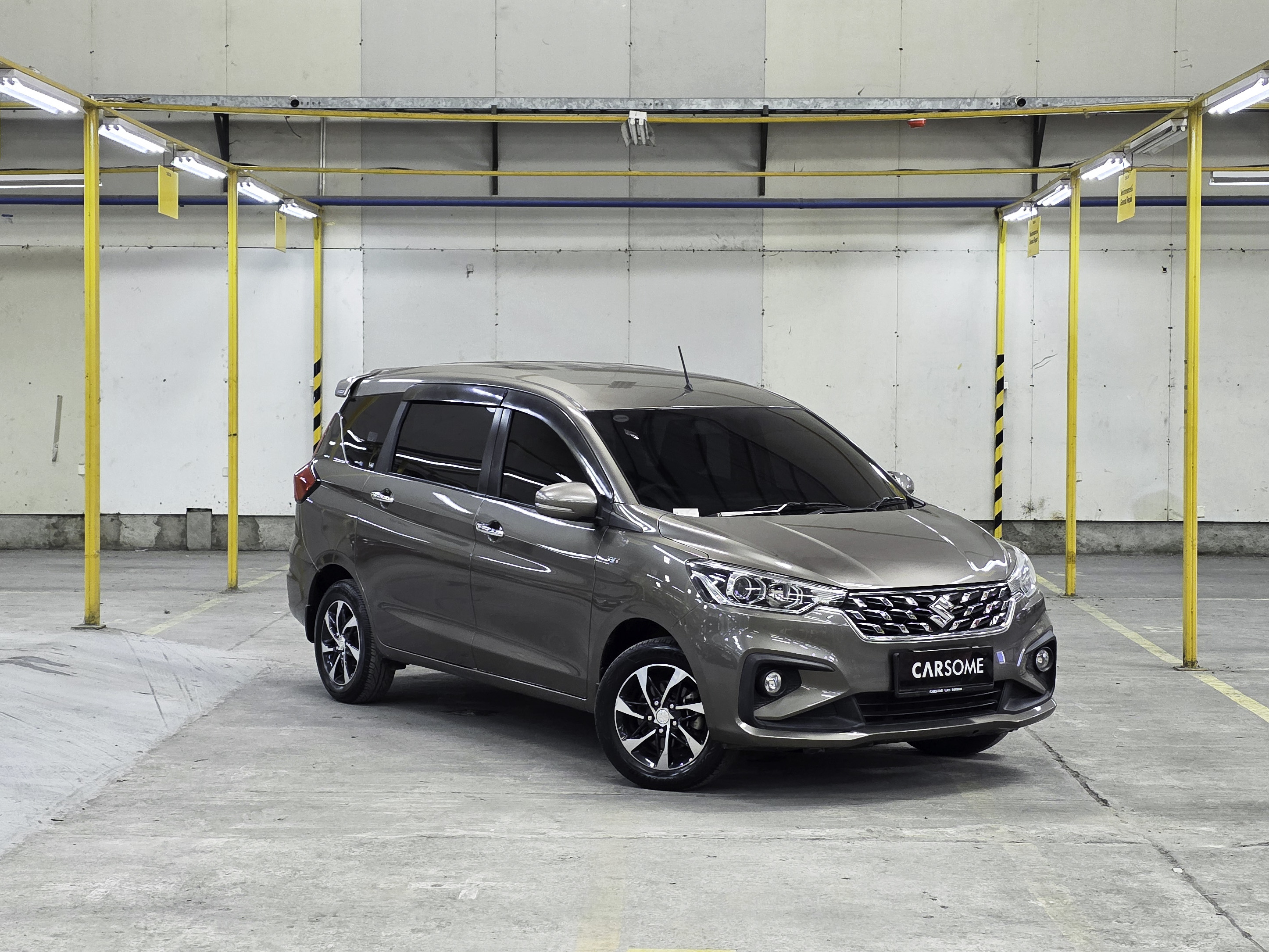 Suzuki ERTIGA GX HYBRID